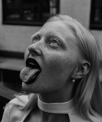 Анна